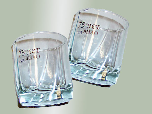 Нанесение лого на стаканы